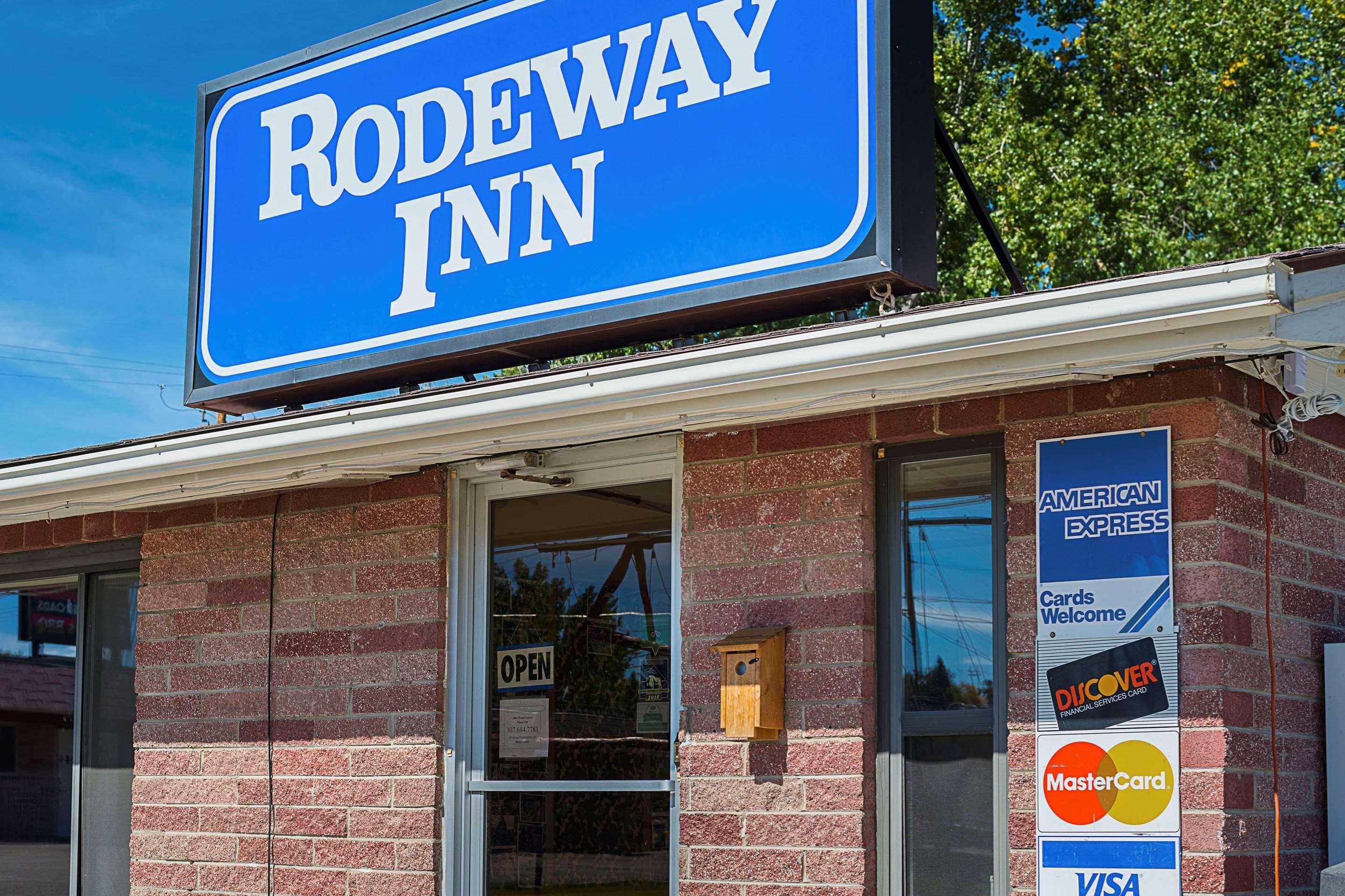 Rodeway Inn Buffalo Bagian luar foto